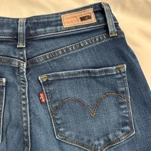 SOLD ON DEPOP*** Levis Bold Curve Straight Leg Jeans